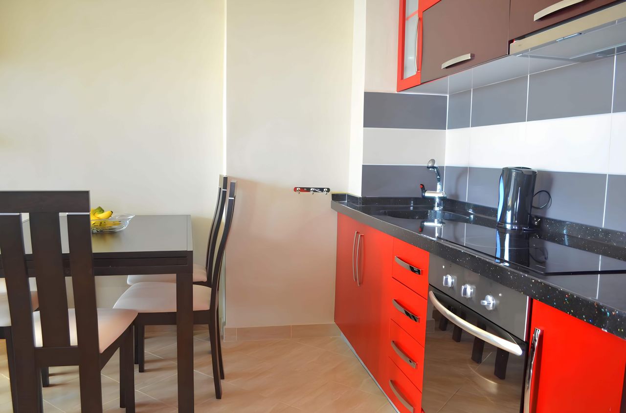 12 Shkembi i Kavajes, Durres 2008 